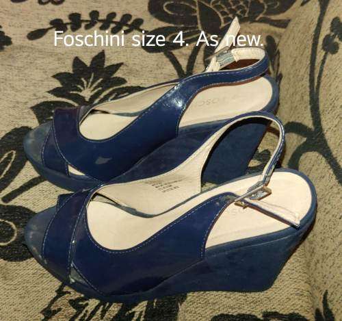 Ladies shoes for 4 pairs