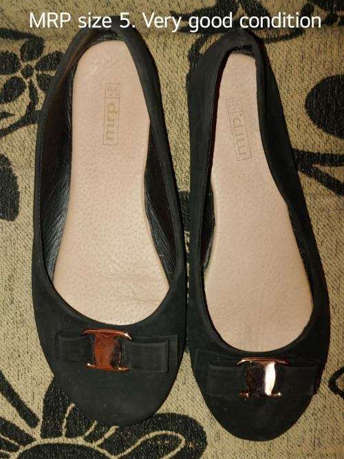 Ladies shoes for sale 6 pairs.