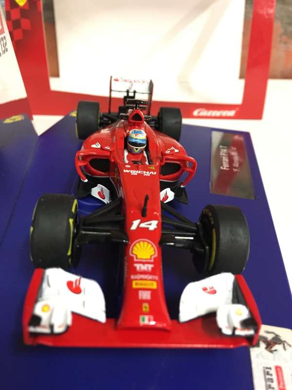 CARRERA DIGITAL132 FERRARI F14T - GOOD AS NEW