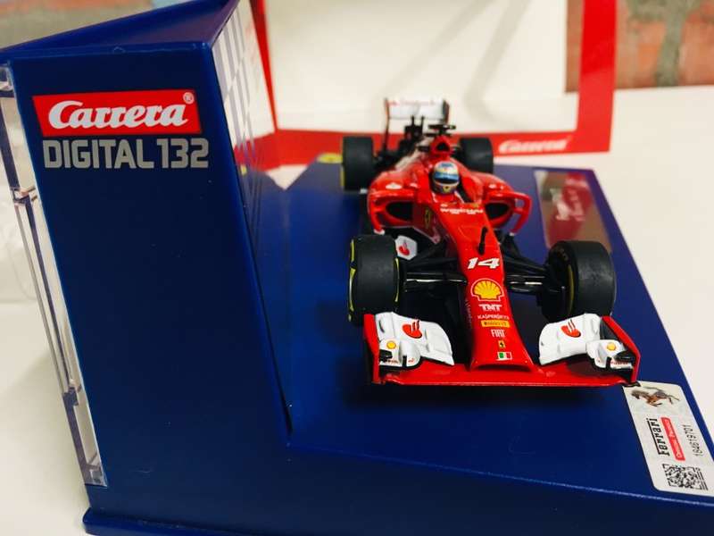 CARRERA DIGITAL132 FERRARI F14T - GOOD AS NEW