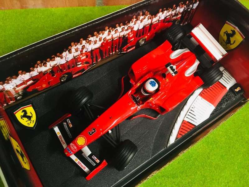 HOT WHEELS 1999 FERRARI F399 MICHAEL SCHUMACHER 1:18