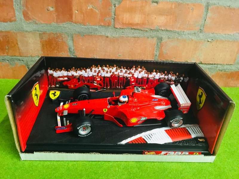 HOT WHEELS 1999 FERRARI F399 MICHAEL SCHUMACHER 1:18