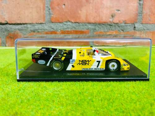 Porsche 956 Winner Le Mans 1984 - SPARK