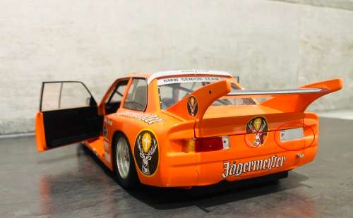 MINICHAMPS BMW 3 SERIES 320i JAGERMEISTER n 15 WINNER DRM 1977
