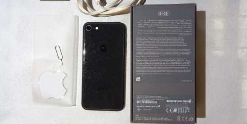 IPHONE 8 - 64GB