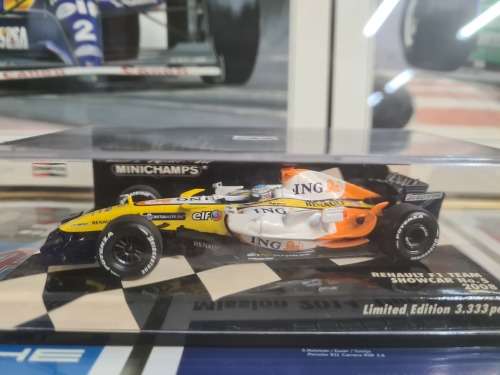 RENAULT F1 TEAM  SHOWCAR NO.5 2008 - 1:43 MINICHAMPS