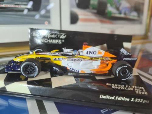 RENAULT F1 TEAM  SHOWCAR NO.5 2008 - 1:43 MINICHAMPS