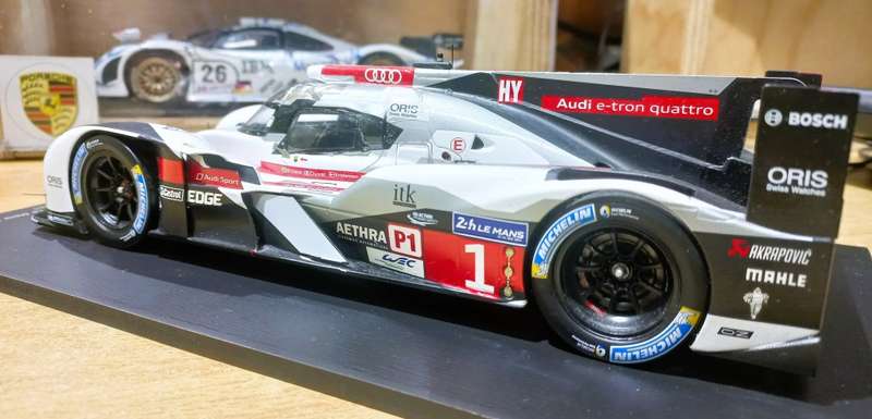 SPARK -  AUDI R18 e-tron LE MANS 2014 - BOXED