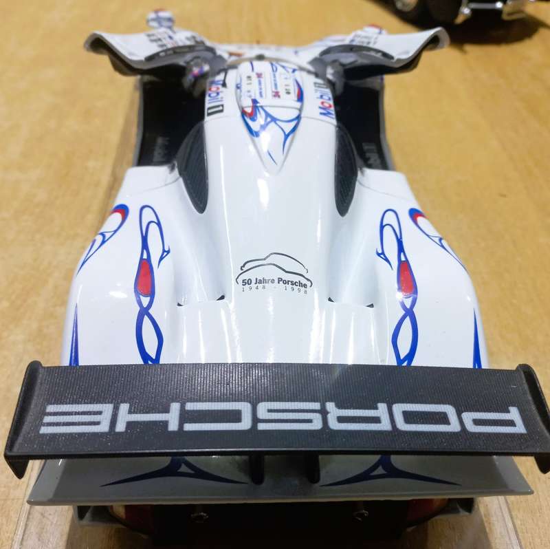 1/18 - Porsche 911 GT1 1998 ONLY