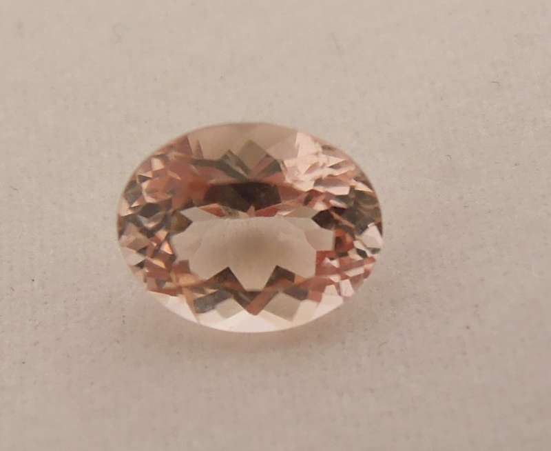 Natural Pink Morganite - VS,1.03ct. - Oval