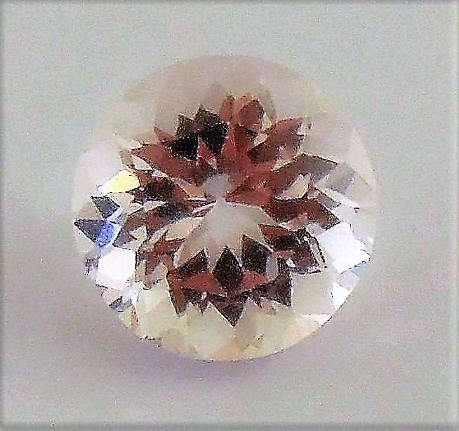 Natural Pink Morganite - Round, VVS, 0.99ct.