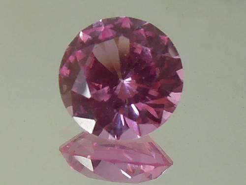 Pink Sapphire, 3.42ct. (VVS) (Lab Grown)