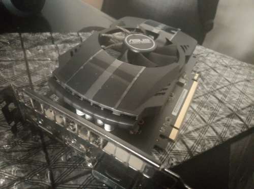 ASUS Phoenix AMD Radeon RX 550 4GB EVO GDDR5 Graphics Card