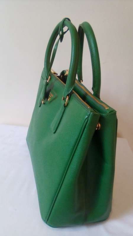 Put leather handbag