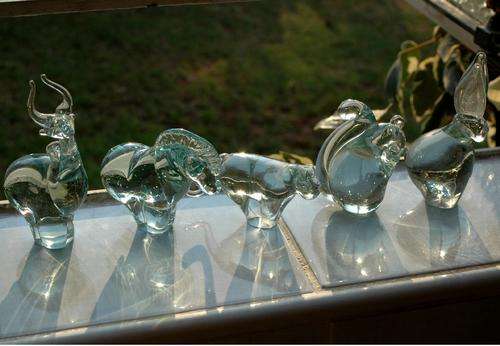 *** STUNNING HANDMADE NGWENYA GLASS SET OF 5 ***