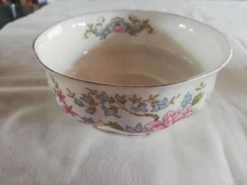 A Royal Standard Fine Bone China England - Milk Jug and Sugar Bowl - Mandarin