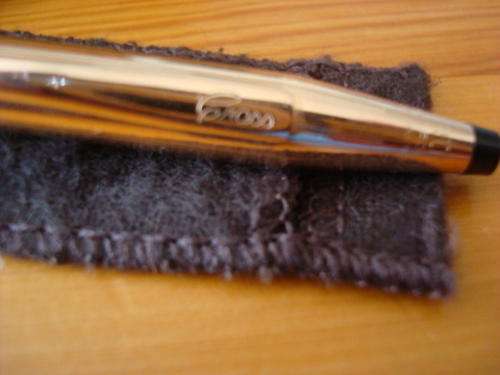A 14 kt Rolled Gold Cross Pen