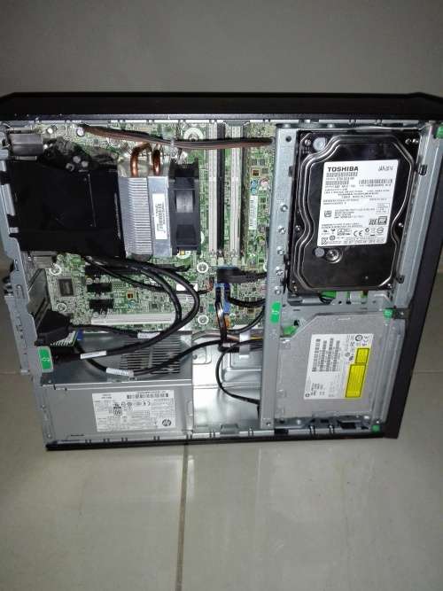 hp elitedesk 800g1  I3-4430 3,50ghz, 1TB HDD, 4Gb Memory Desktop