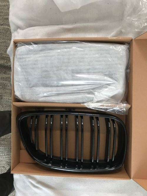 BMW F30 dual slit grilles