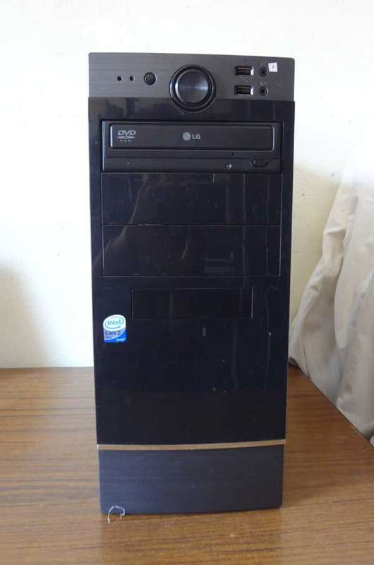 STYLISH DESKTOP PC INTEL CORE 2 DUO E6750, 2GB RAM, 250GB HD,  DVD DRIVE, WIN 7 STARTER, USB ETC