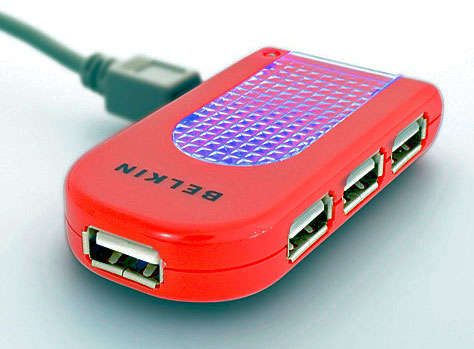 BELKIN RED 4-PORT USB LIGHTED TRAVEL HUB (BRAND NEW)