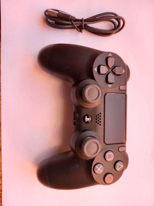 PS4 Controller