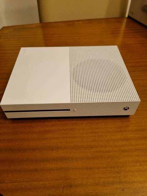Xbox One S