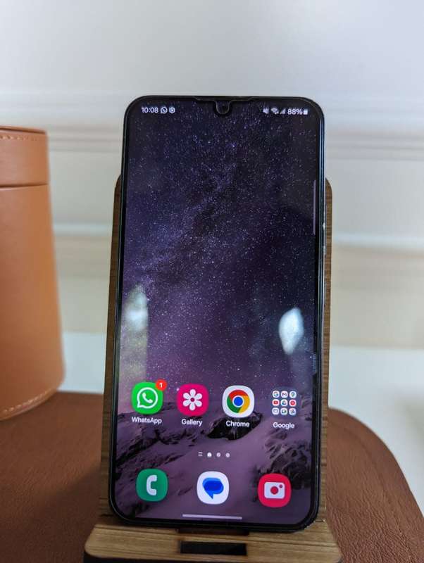 Samsung Galaxy s22 256gb Storage