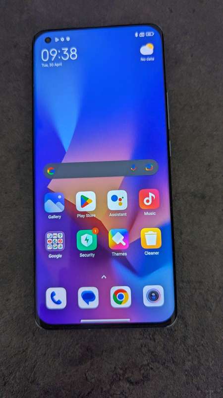 Xiaomi Mi 11 Pro - 50X ZOOM CAMERA, 2K, 120Hz Display, SNAPDRAGON 888!!! -