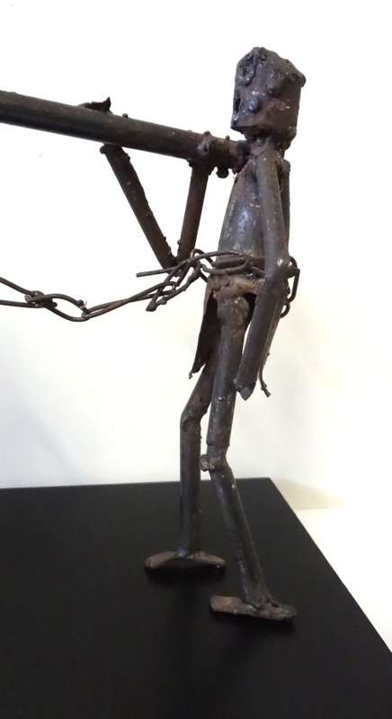 vusi metal sculpture