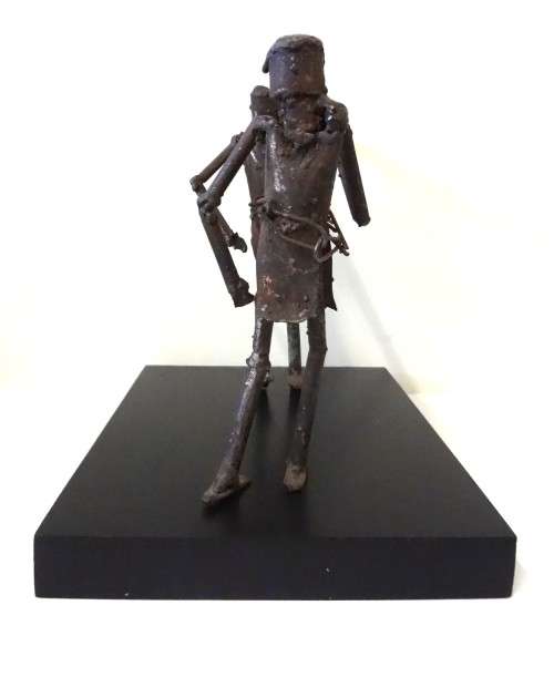 vusi metal sculpture