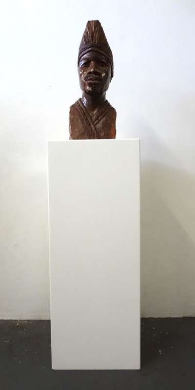 darios chikumbirike wood sculpture