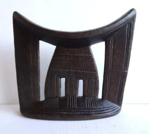 ETHIOPIAN HEADREST