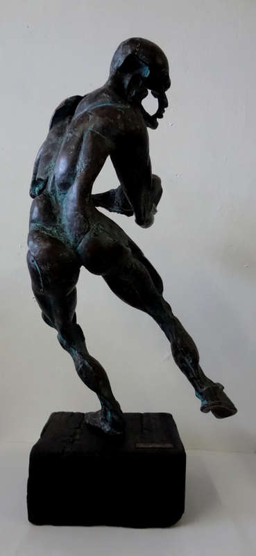 kurt lossgott rugby player sculpture