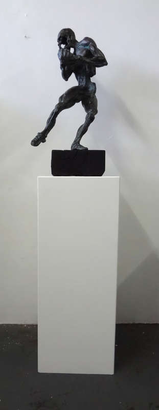 kurt lossgott rugby player sculpture