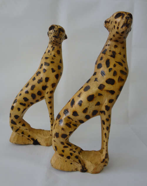 MPEPE - 2 WOOD CHEETAH - GALLERY RETAIL R1 050