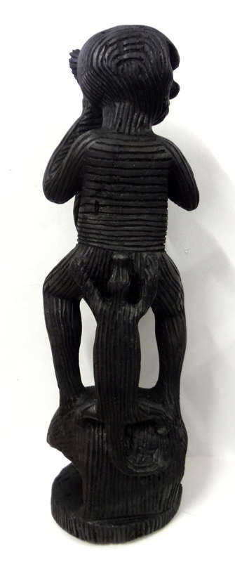 robson shamuyarira - wood sculpture