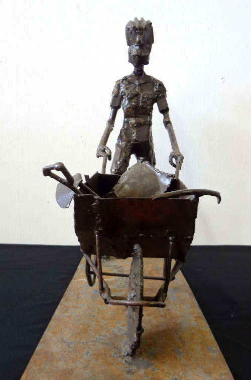 daniel kaseke metal welded sculpture