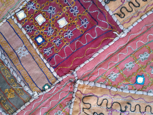 vintage india hand embroidered wall hanging / throw
