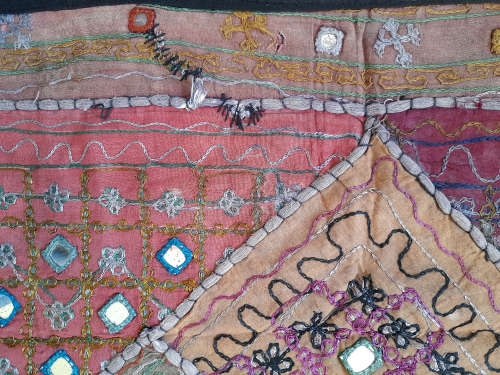 vintage india hand embroidered wall hanging / throw