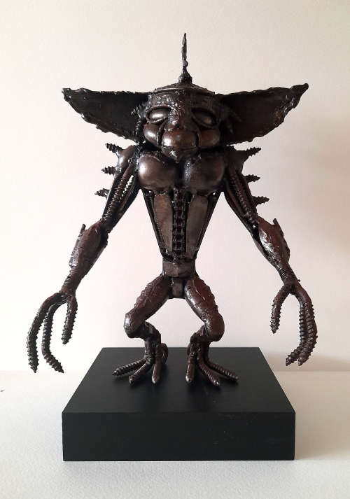 welded metal sculpture - gallery retail R3 500