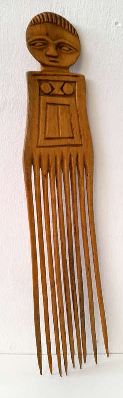 robson shamuyarira - afro combs wood sculpture