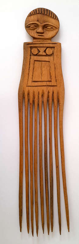 robson shamuyarira - afro combs wood sculpture