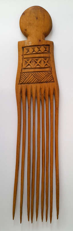 robson shamuyarira - afro combs wood sculpture