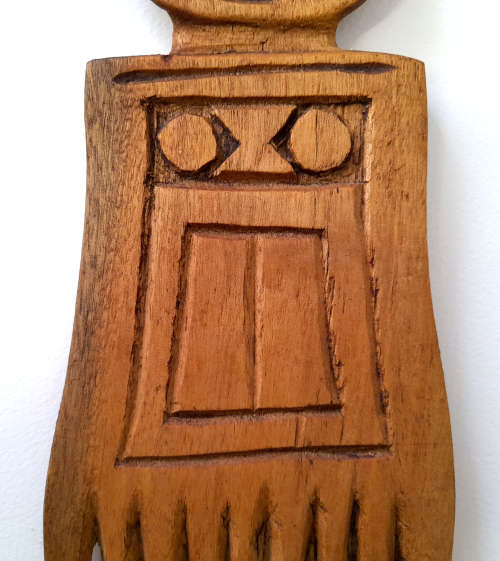 robson shamuyarira - afro combs wood sculpture
