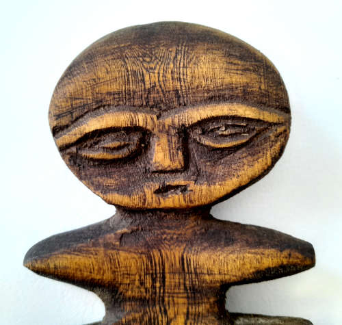 robson shamuyarira - afro combs wood sculpture