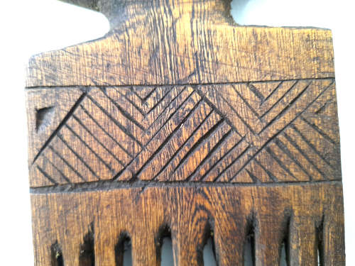 robson shamuyarira - afro combs wood sculpture