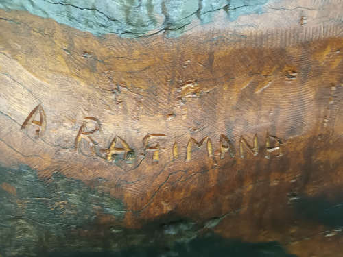 Azwifarwi Ragimana wood sculpture