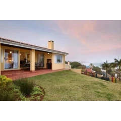 CHAKA'S ROCK CHALETS