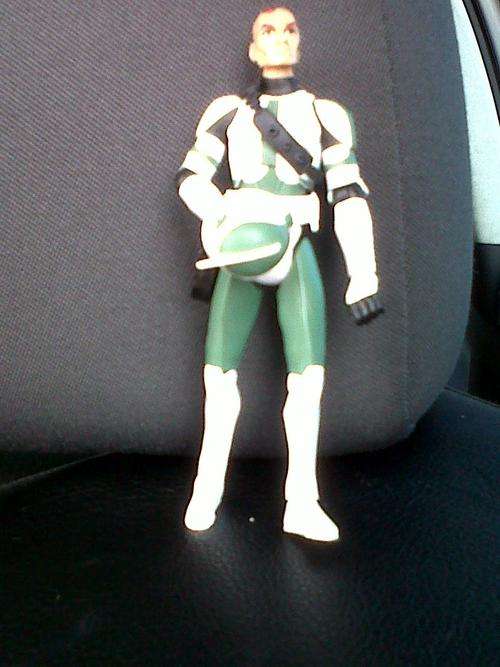 loose star wars figure articulated clone trooper with helmet and gun